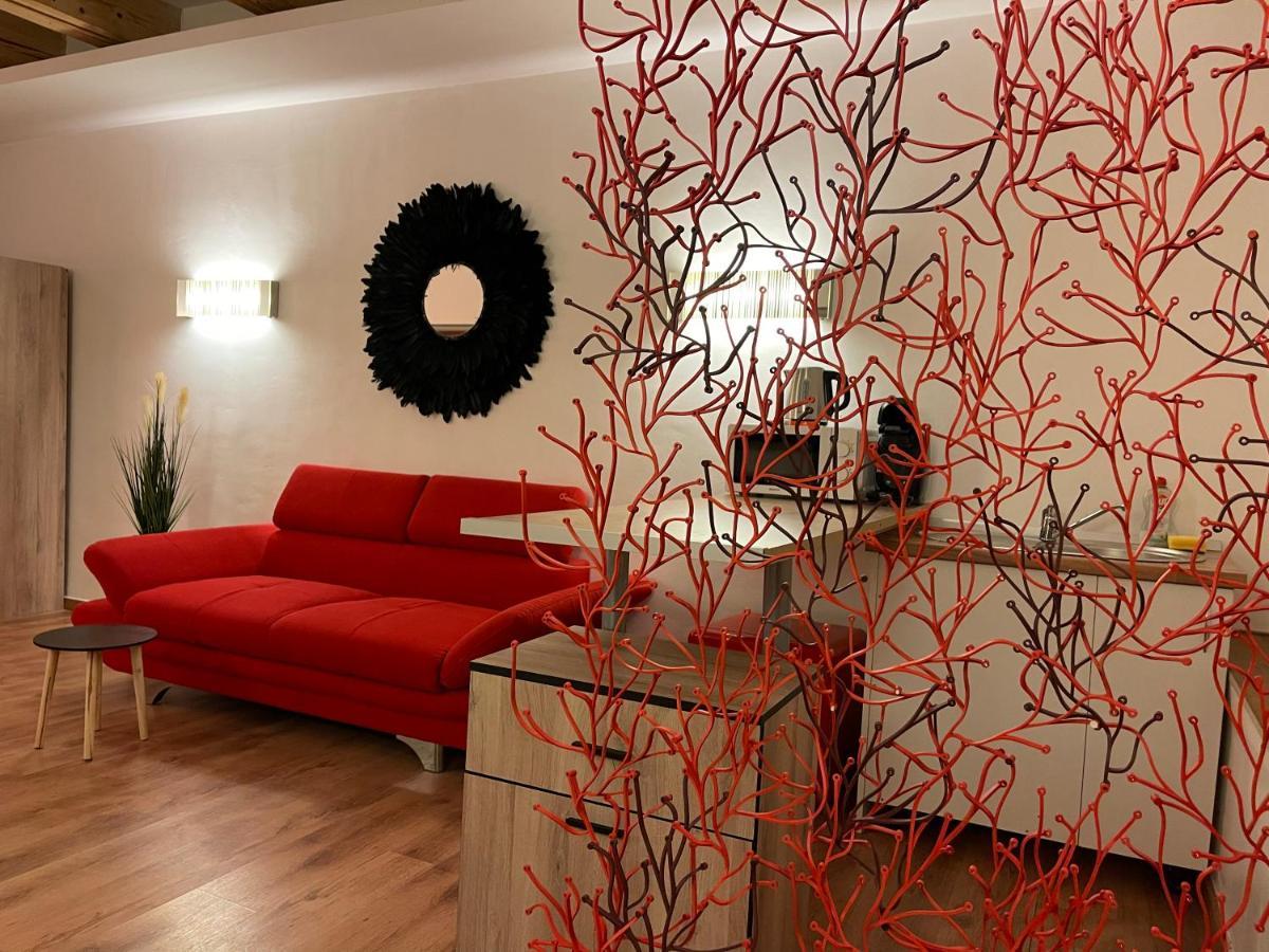 New Workspace Studio Savoya9 Self Check In Old City Center Τιμισοάρα Εξωτερικό φωτογραφία