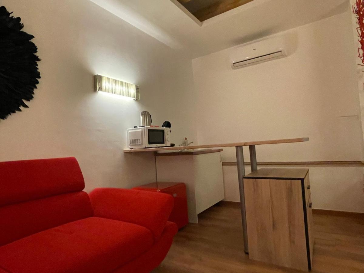 New Workspace Studio Savoya9 Self Check In Old City Center Τιμισοάρα Εξωτερικό φωτογραφία